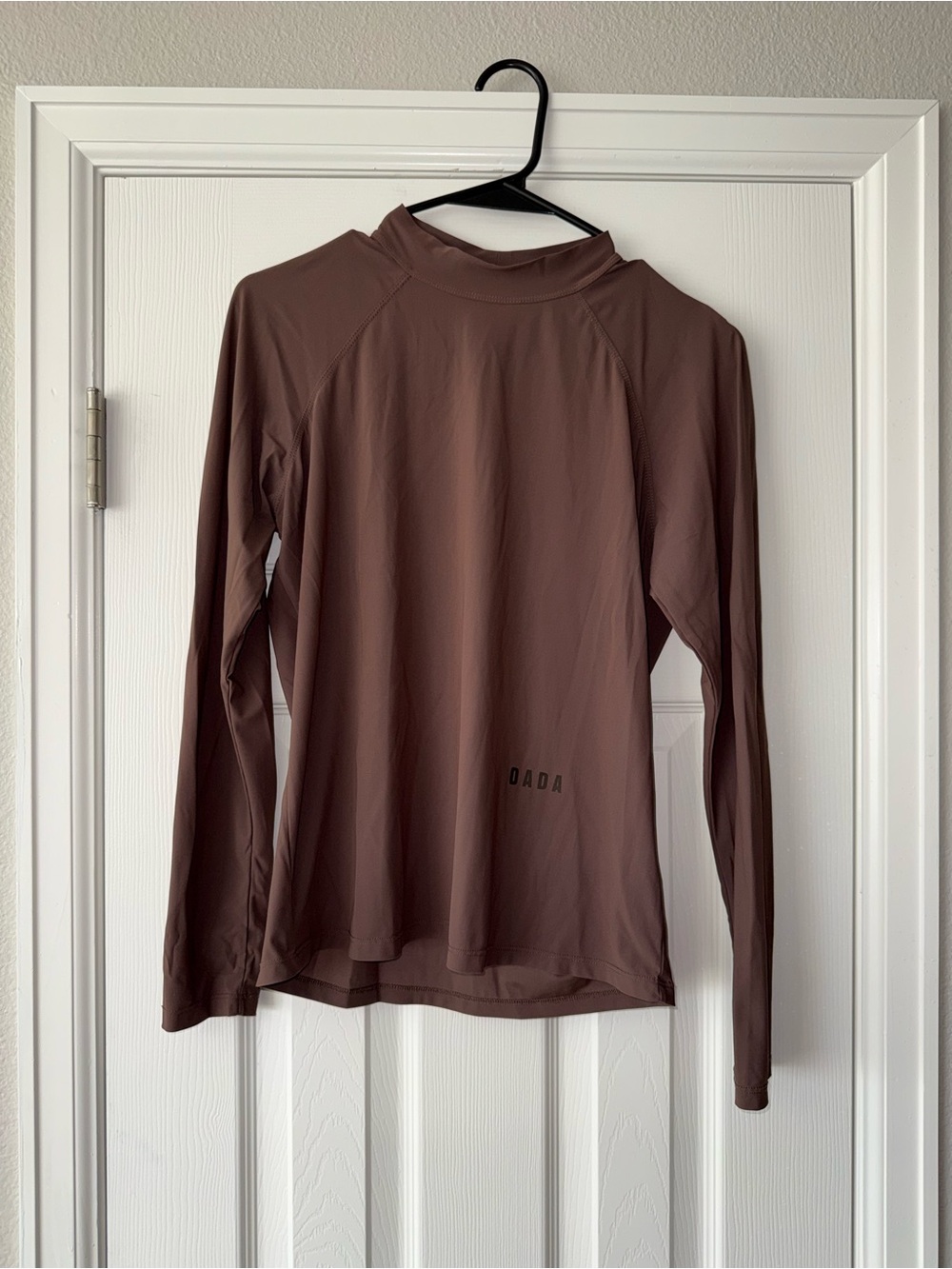 DADA Sport Long-Sleeve Mock Neck Technical Equestrian Top in Brown - Medium